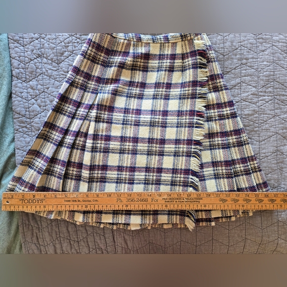 The Villager Vintage 100% Wool Pleated Wrap Skirt - Picture 10 of 11